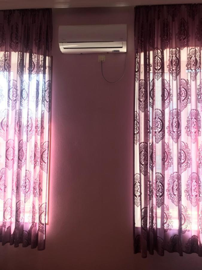 Центр Города Спокойная Улица Koutaïssi Extérieur photo